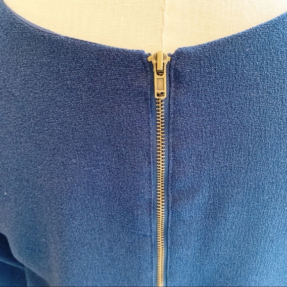 Lucy & Laurel blue lace tunic top Medium - Picture 4 of 6